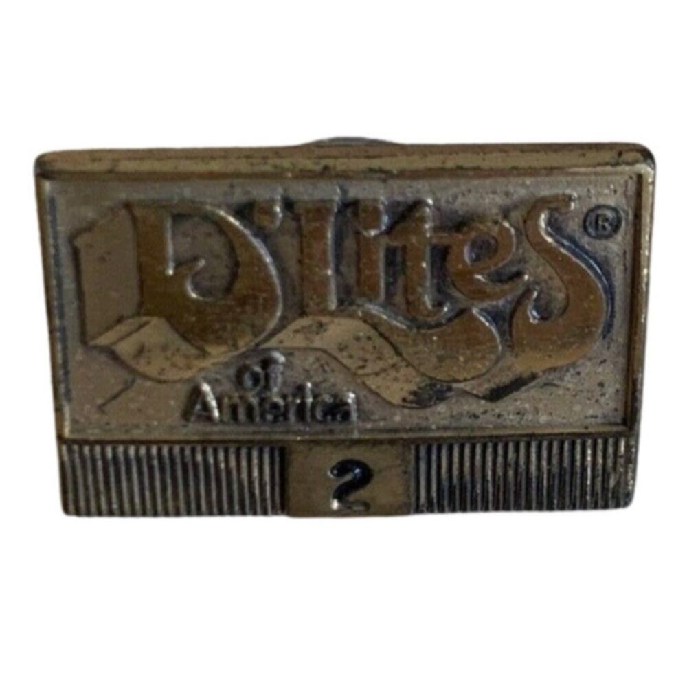 D’Lites of America Lapel Pin Fast Food Chain 1980s Vintage Gold Tone Pinback